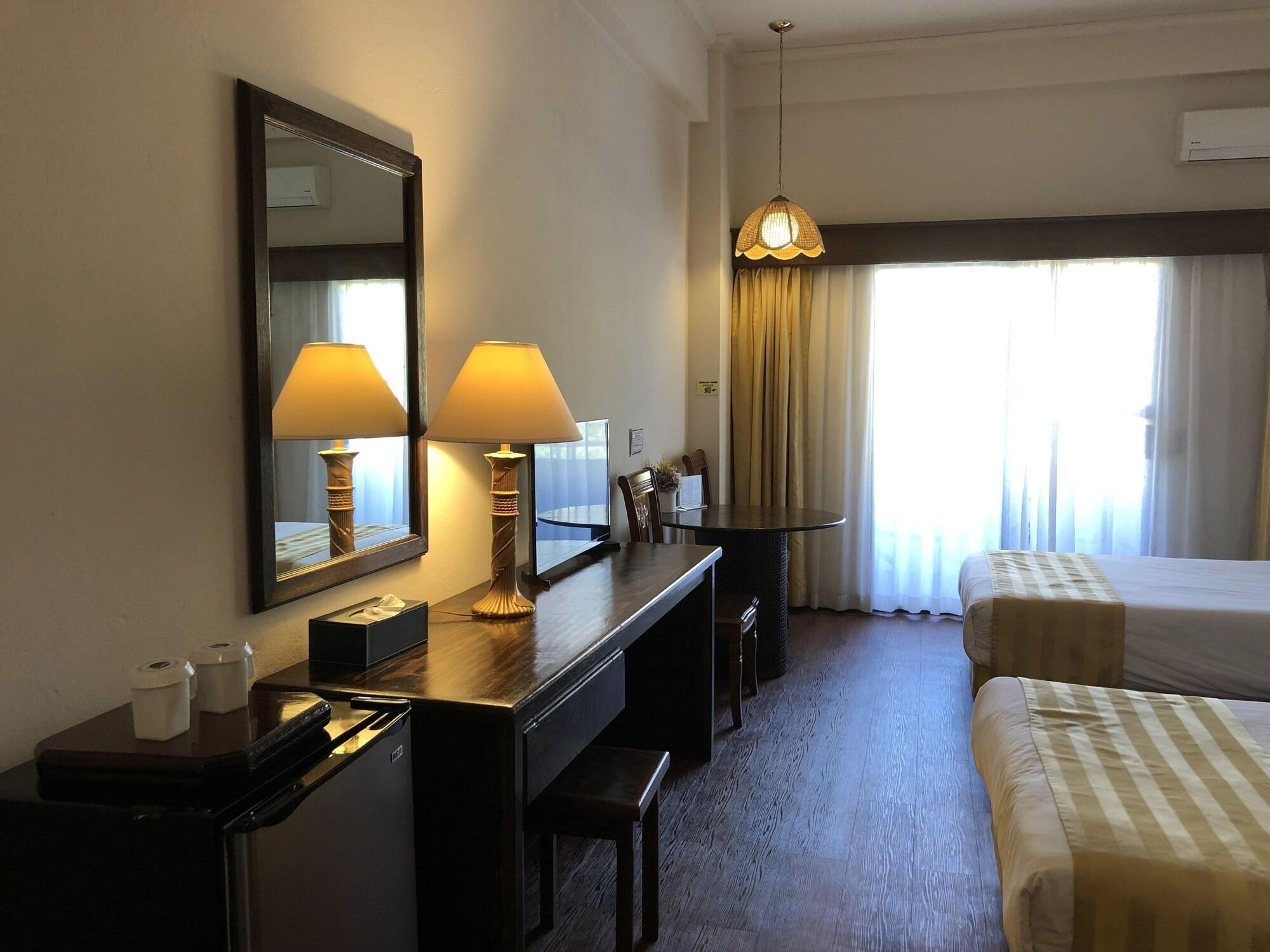 Holiday Saipan Hotel Luaran gambar